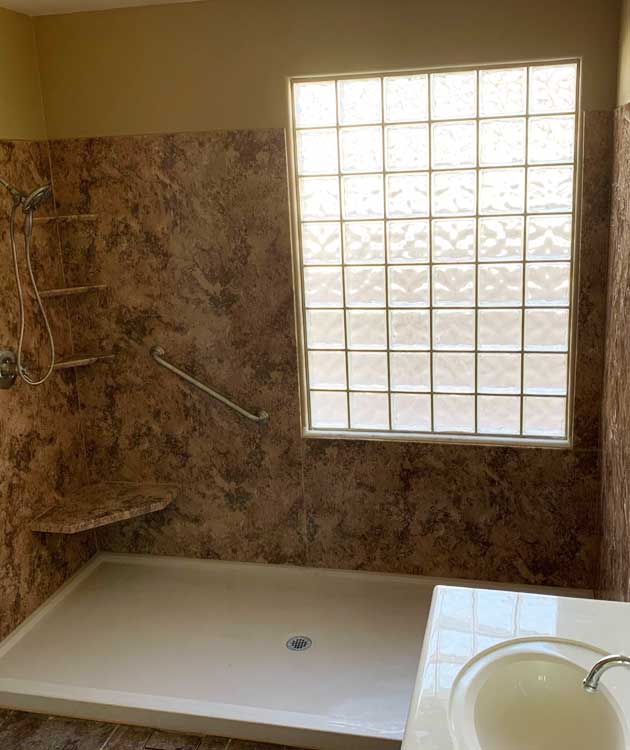 vertical-bath-shower-image